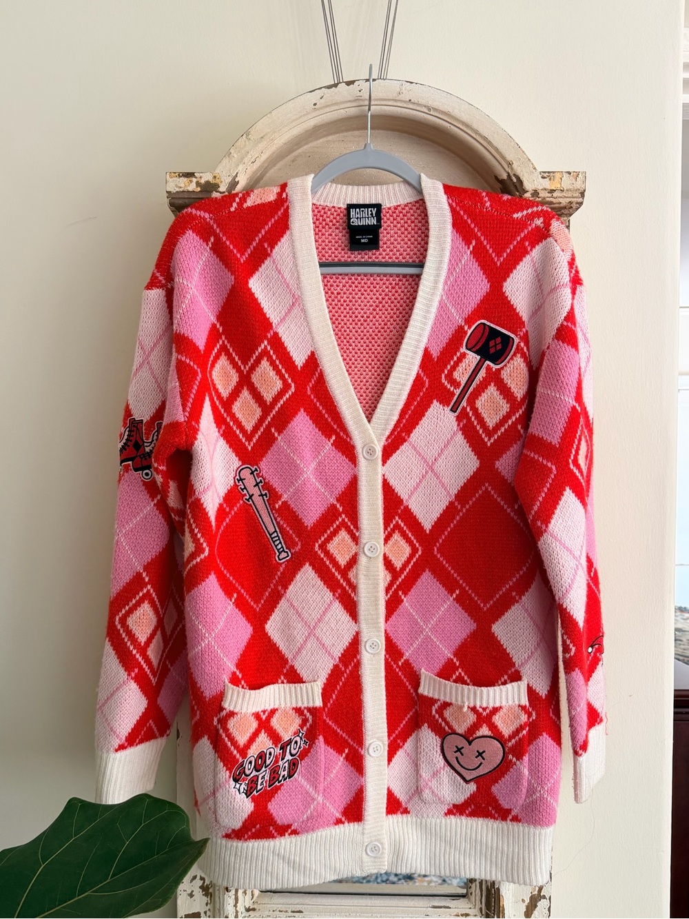Harley Quinn Pink & Red Argyle Cardigan Sweater Size Medium - Picture 5 of 11